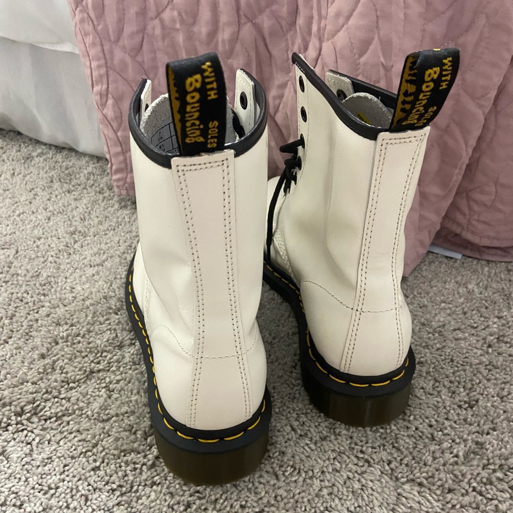 Never Worn White Dr. Martens!! View 2